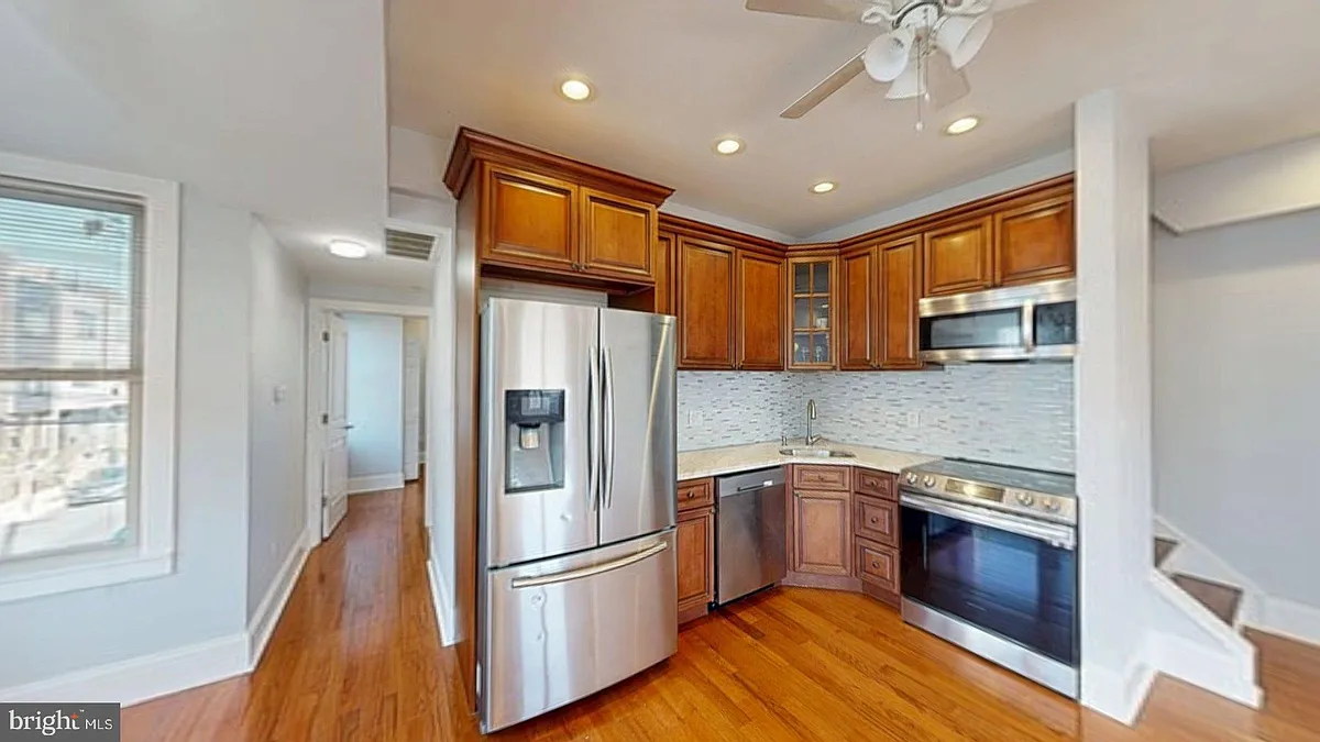 Building Photo - 1401 S 20th St #2