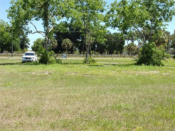 3rd image of 13280 Highway 441 SE