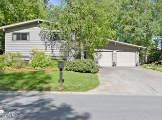 3728 Helvetia Dr, Anchorage, AK 99508