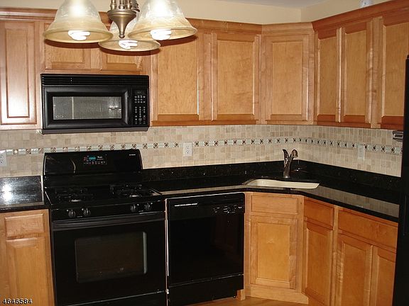 2nd image of 54 Mountainside Dr #5-4