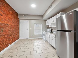 817 N Glover St, Baltimore, MD 21205