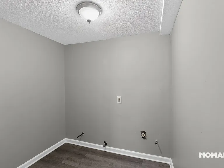 420 E Aberdeen St — Photo 7