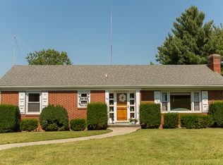 59 Birchwood Rd, Staunton, VA 24401