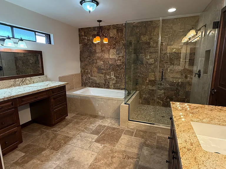 Primary bathroom with jetted tub!