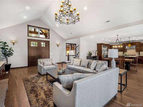 Enjoy modern smart home conveniences not seen by the naked eye such as pre-wiring for 5.1 surround sound, pre-wiring for security system, pre-wiring for CAT5, and pre-wiring for TV and satellite cable to name only a few. 