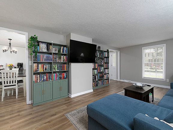 5th image of 201 Timothy Ave NW