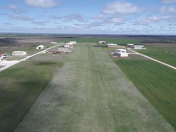 5th image of 24 Cessna Dr