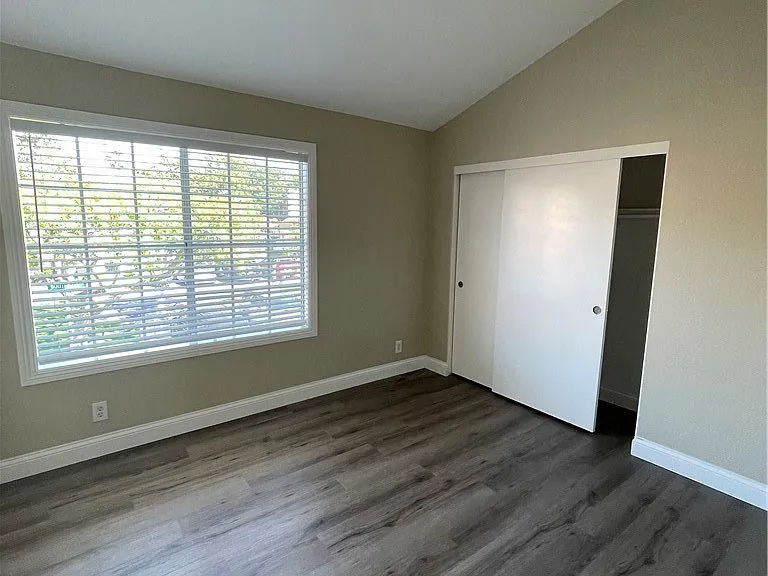21887 Southgate #310 — Photo 27