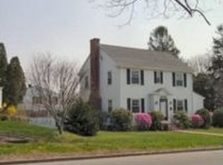 70 Kay Blvd, Newport, RI 02840