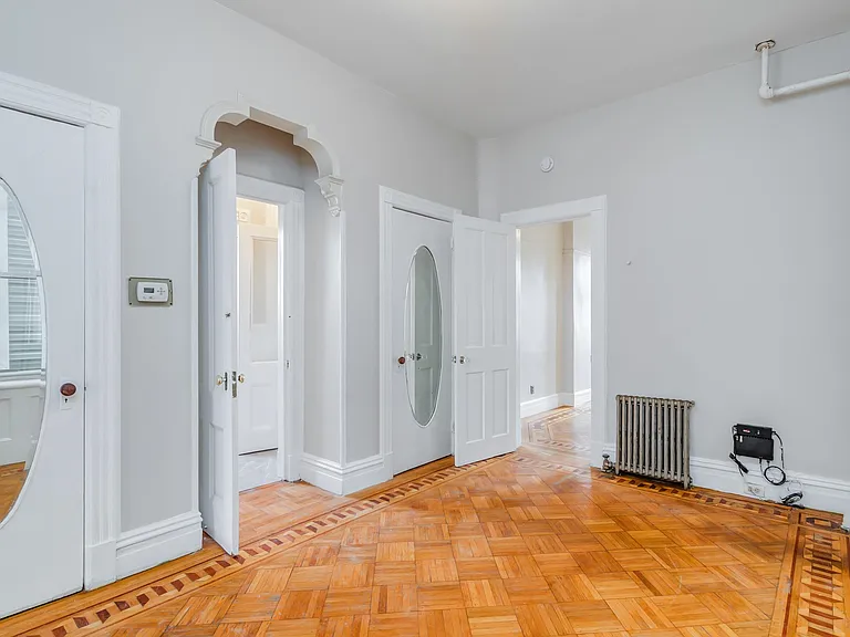 100 Clerk St #1 — Photo 5