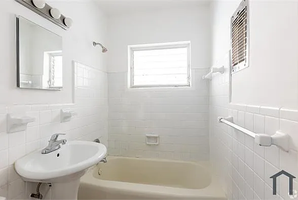 6855 Byron Ave #10 — Photo 5