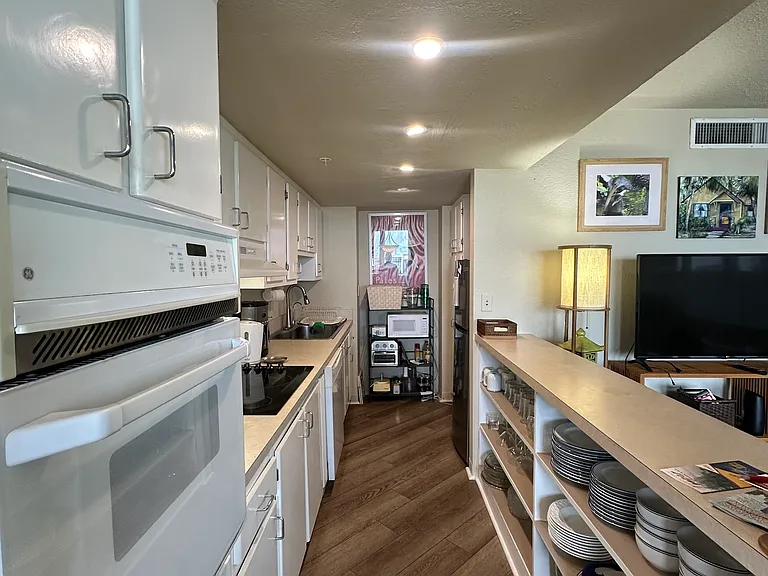 470 3rd St S #707 — Photo 7