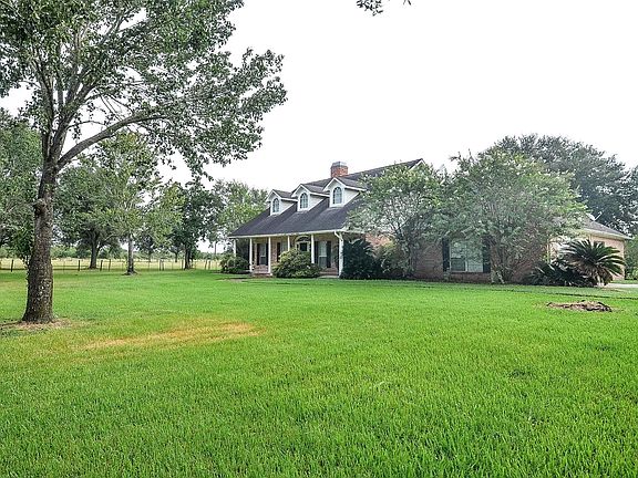 4th image of 722 Settegast Ranch Rd