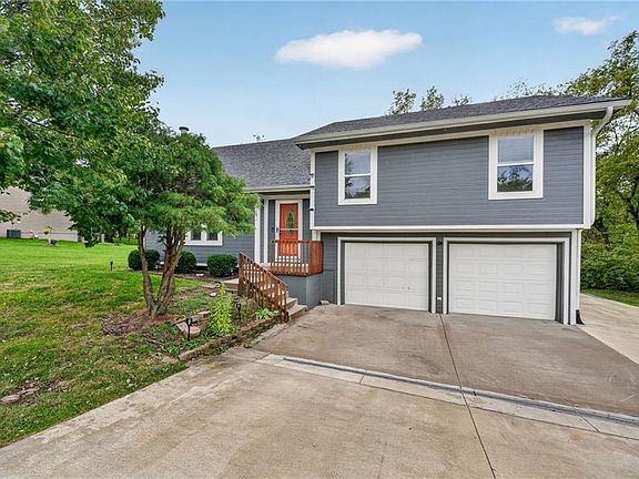 2nd image of 5874 SW Walnut Cv