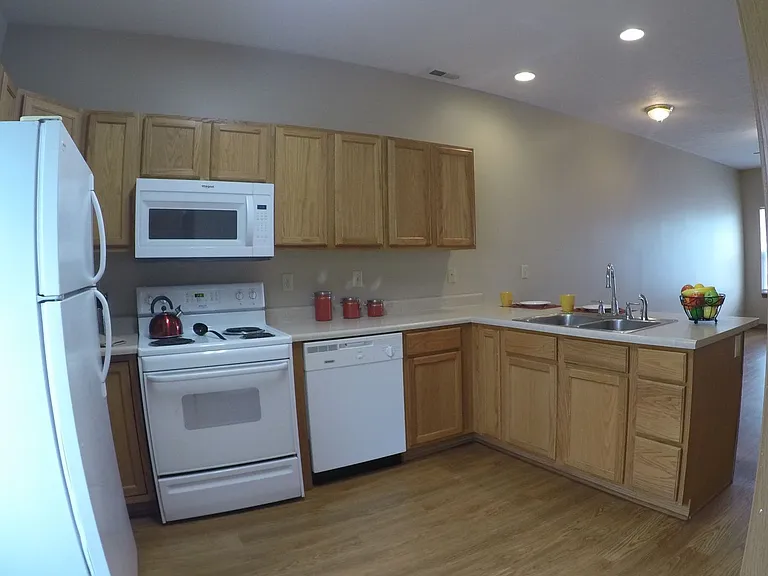 Crosspoint Apartments — Photo 35
