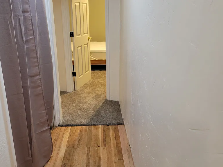 911 NE Campus Dr — Photo 12
