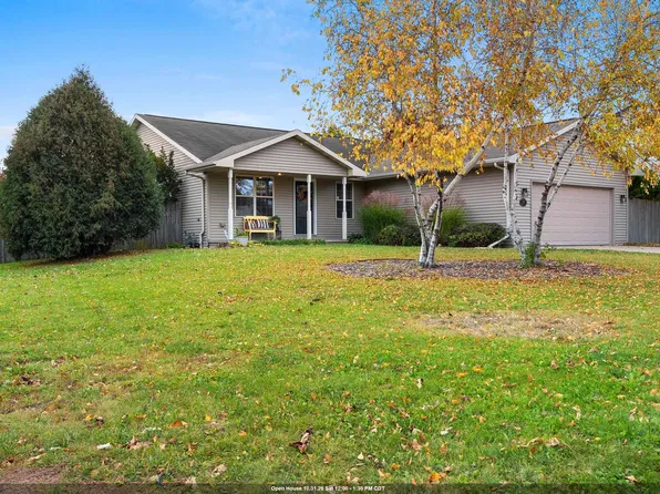 3680 Collegiate Way, New Franken, WI 54229