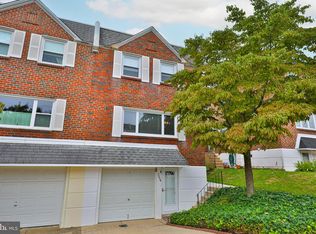 7334 Hill Rd, Philadelphia, PA 19128