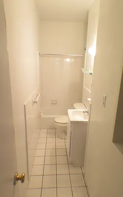 Rented by Glasser Realty LLC | media 7