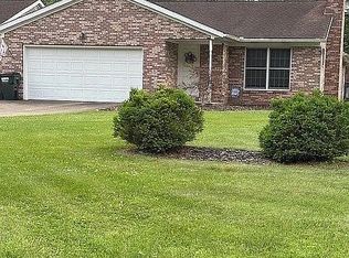 1616 Quail Hollow Dr, Cambridge, OH 43725