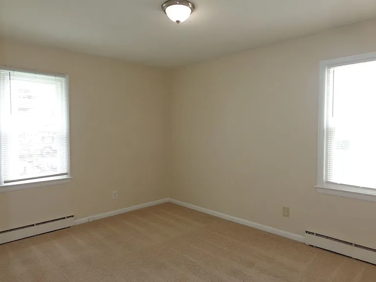 4638 Coronet Ave — Photo 12