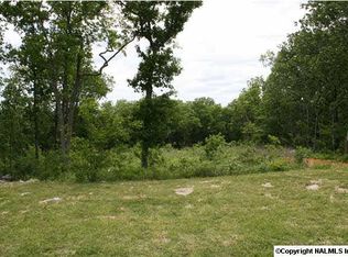 Hawks Way NE, Huntsville, AL 35811