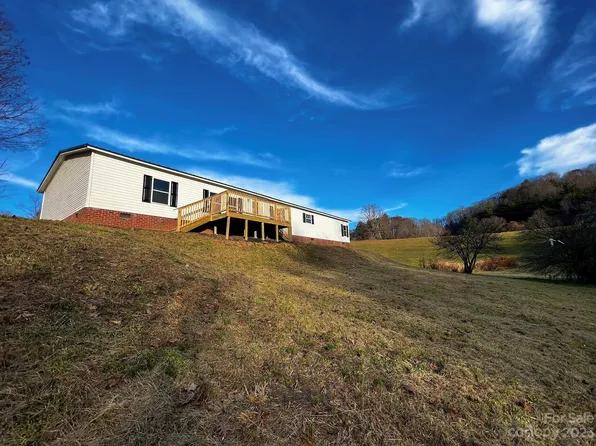 570 Scottdale Rd, Canton, NC 28716