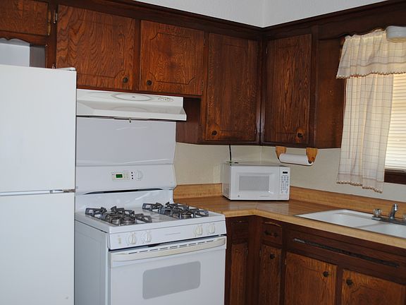 4th image of 713 N Dillon Ave