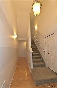 4th image of 3075 Camden Dr #1