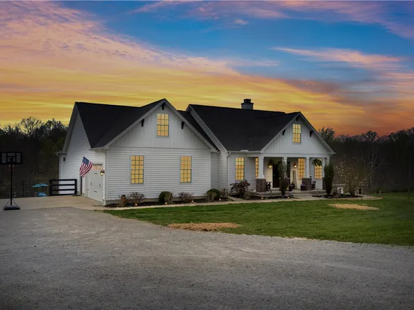 1158 Pyle Rd, Clarksville, OH 45113