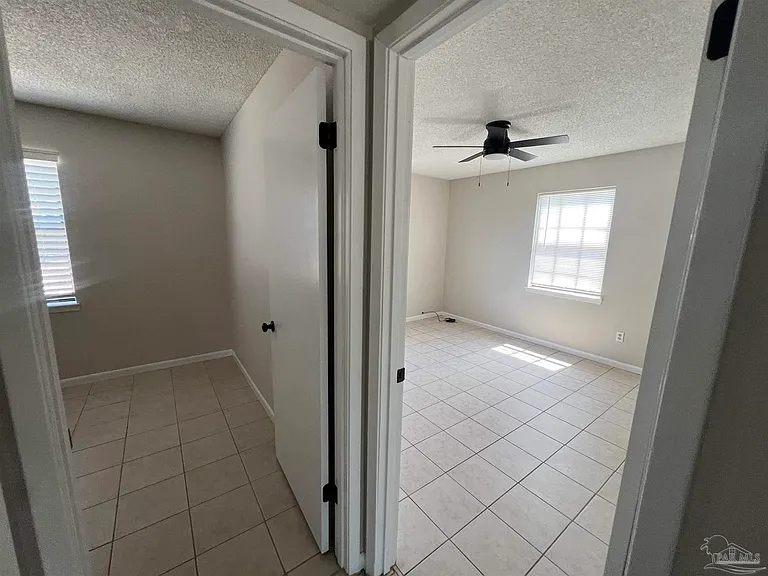 13528 Canal Dr — Photo 13