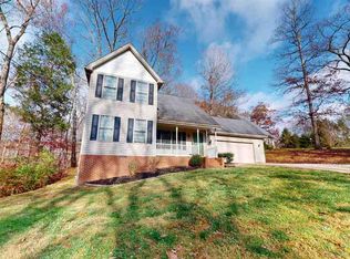 6287 Aracoma Rd, Huntington, WV 25705