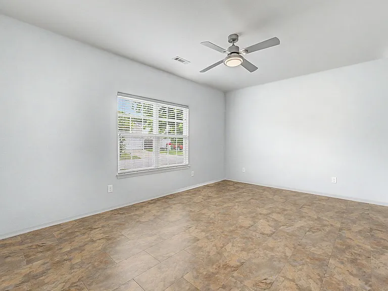4435 W Pecan St — Photo 12
