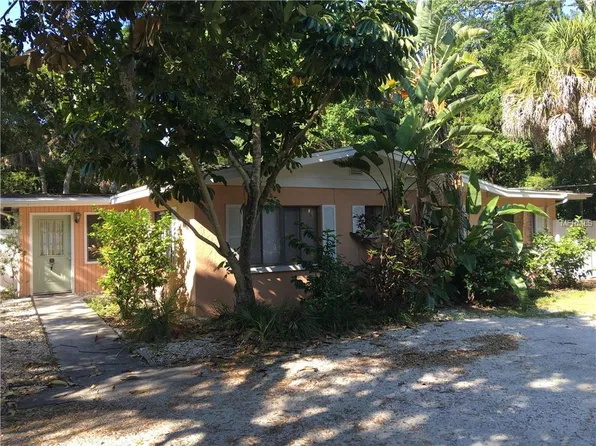 144 Garden Ln, Sarasota, FL 34242