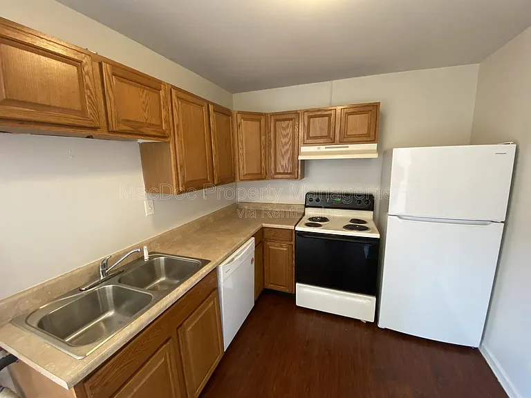 110 Hughey Ct — Photo 5