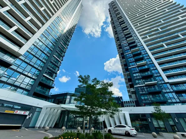 8 Water Walk Dr #4505, Markham, ON L3R 6L4