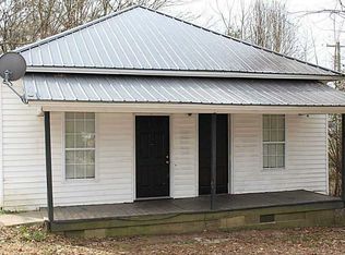 96 5th St, Calhoun, GA 30701