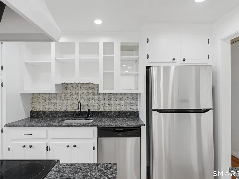 60 Hoffman Rd — Photo 21