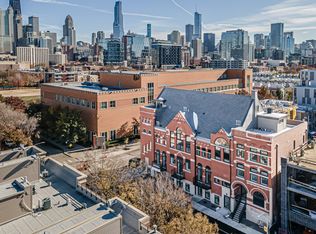 505 W Elm St #7, Chicago, IL 60610