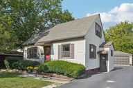 Ravinia Dr-S1510-008.jpg