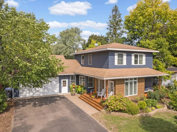 3304 Weenonah Pl, Minneapolis, MN 55417