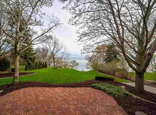 W5473 Mielke Rd, MENASHA, WI 54952