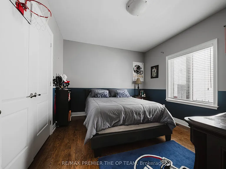 56 Park Ridge Dr #UPPER — Photo 11