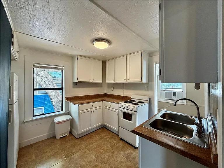 5050 2nd Ave N #UPPER — Photo 11
