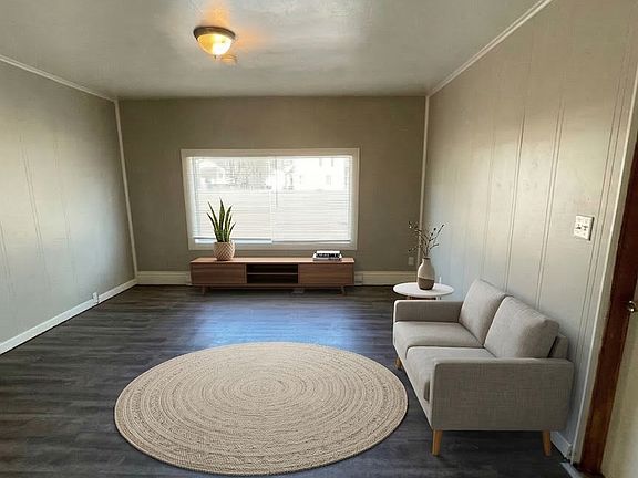 5th image of 1010 S 1st Ave