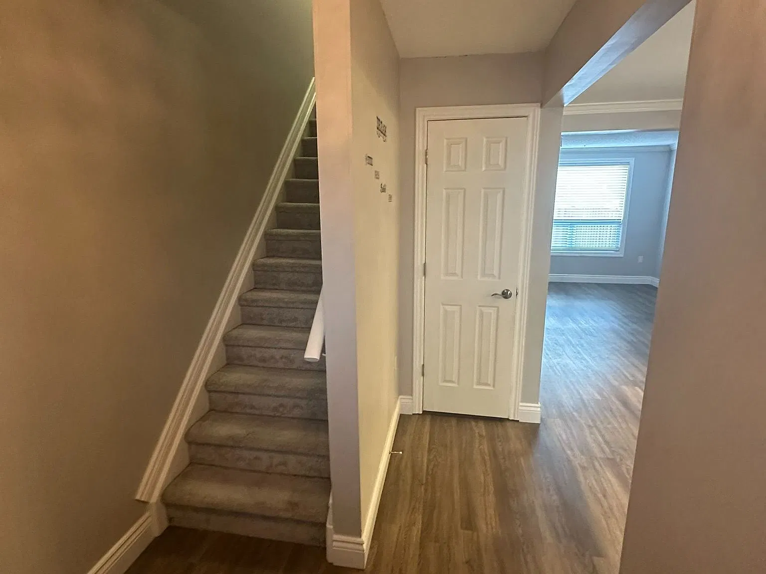 3 bed, $2,850 — Photo 2