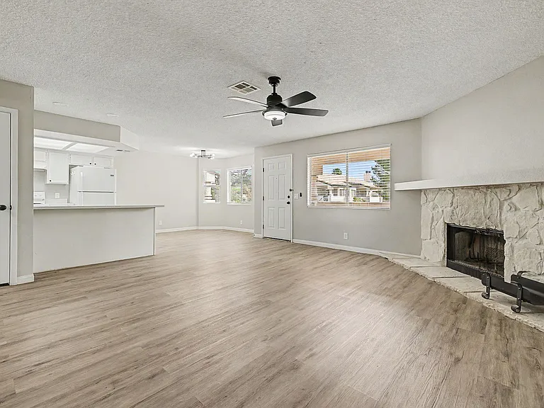 1513 Cedar Rock Ln #202 — Photo 8