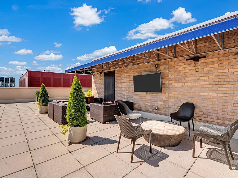 Rooftop Lounge Spaces