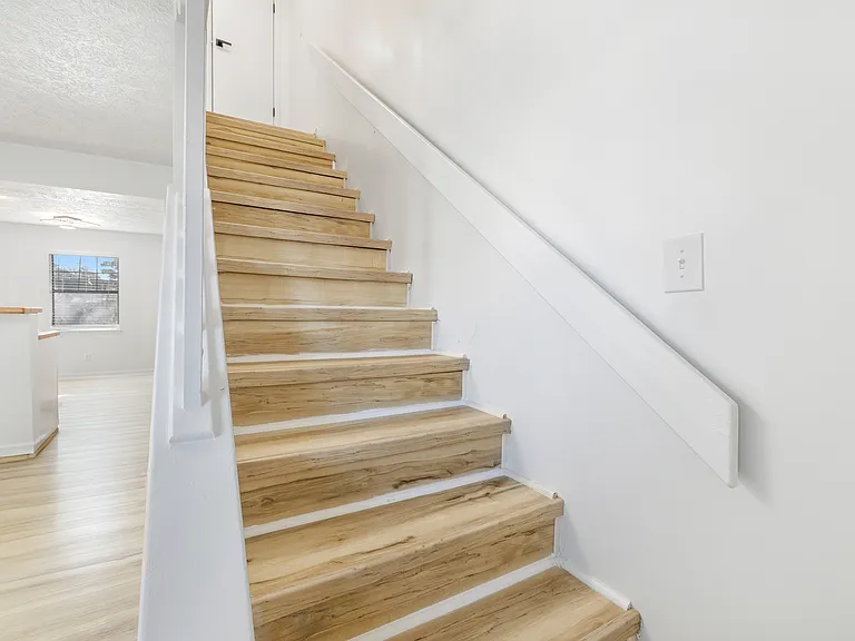 120 Woodhouse Ln #A — Photo 13