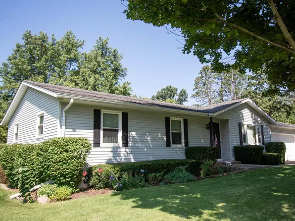 N3447 Walnut ROAD, Lake Geneva, WI 53147